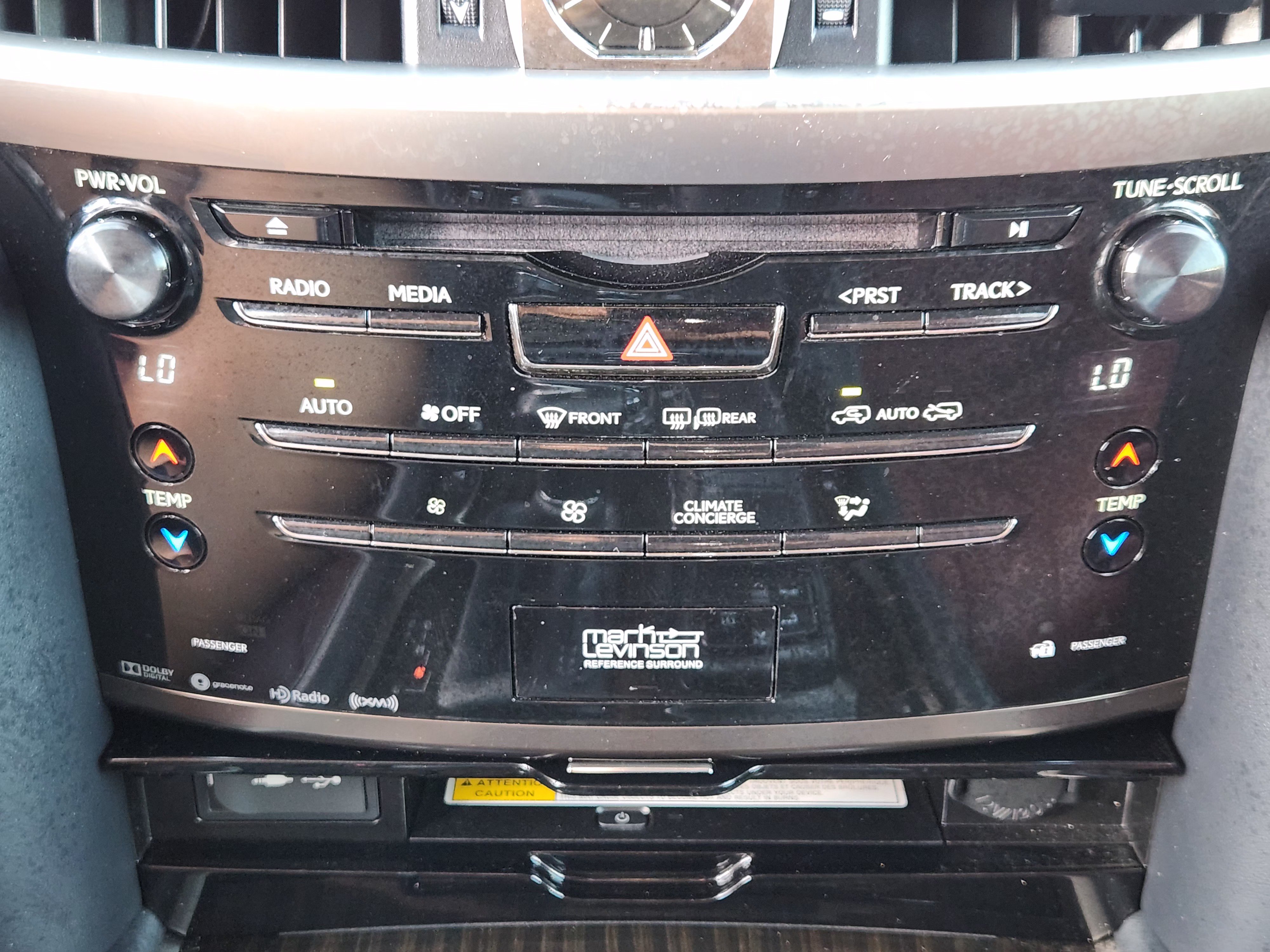 Used 2021 Lexus LX 570 4WD w/ Sport Package image 19