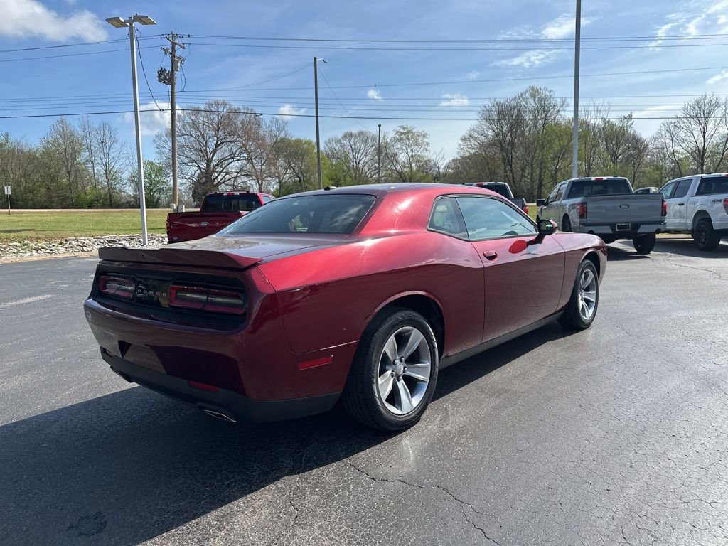 Used 2020 Dodge Challenger SXT image 3