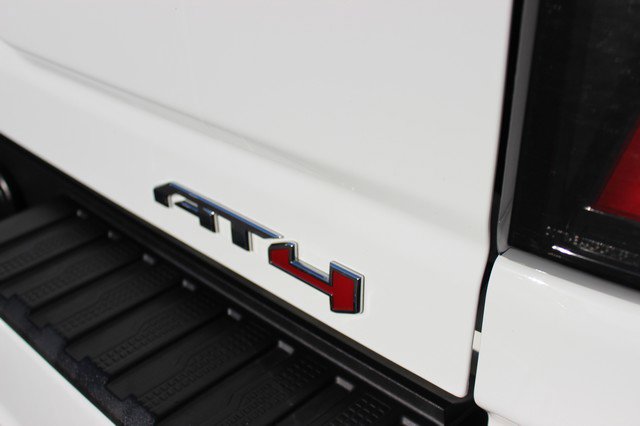 Used 2024 GMC Sierra 3500 AT4 w/ AT4 Premium Plus Package image 17