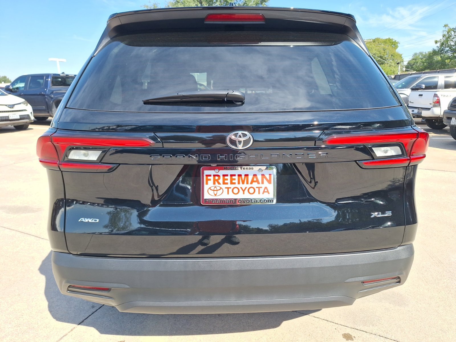 Used 2026 Toyota Grand Highlander AWD image 5
