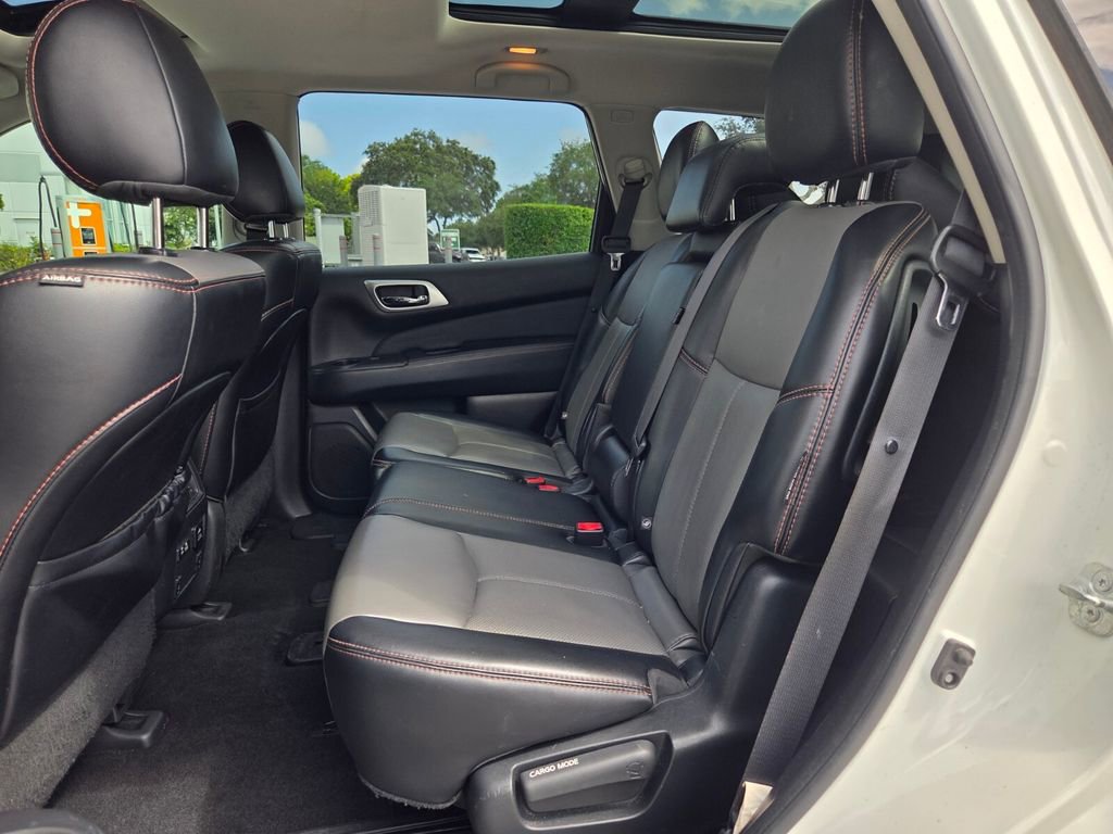 Used 2020 Nissan Pathfinder SL FWD image 27