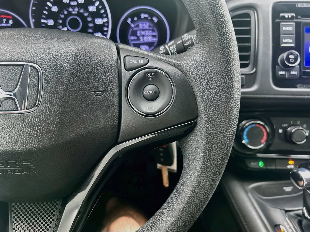 Used 2019 Honda HR-V LX image 12
