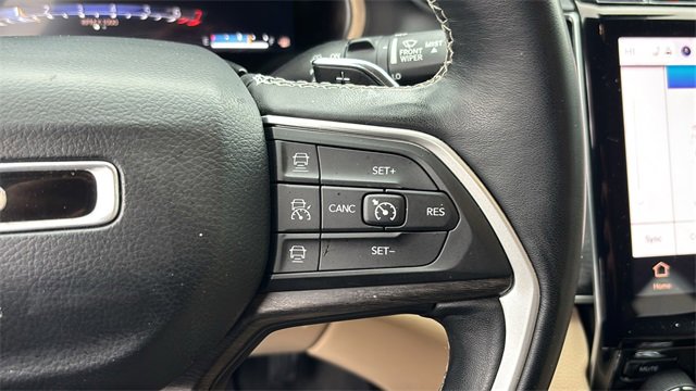 Used 2021 Jeep Grand Cherokee L Limited image 16