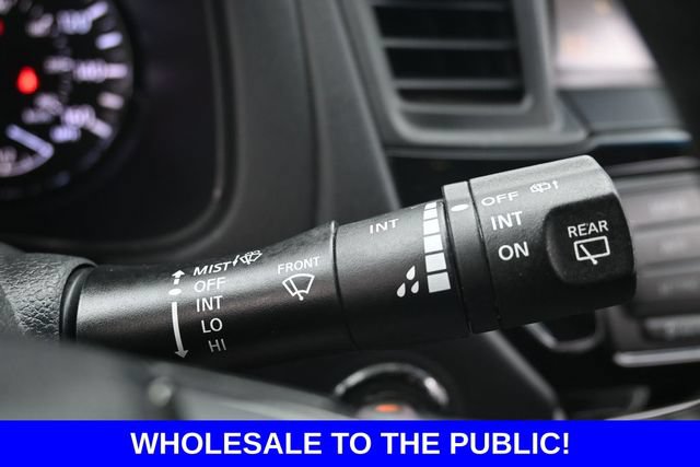 Used 2014 Nissan Pathfinder SV FWD image 18