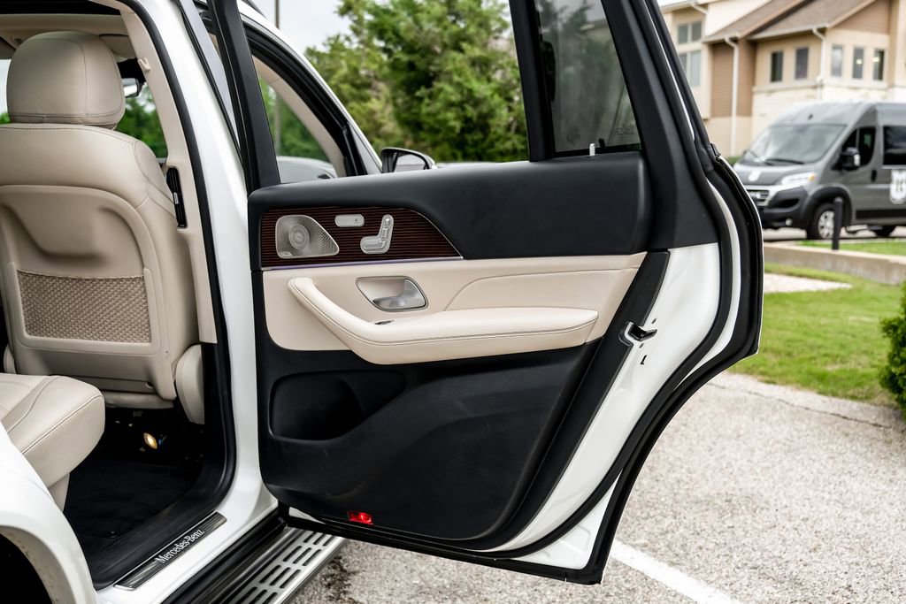 Used 2023 Mercedes-Benz GLS 580 4MATIC image 69