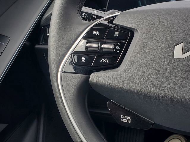 Used 2024 Kia Niro EX image 13