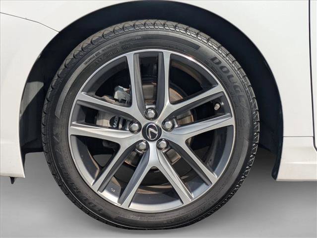 Used 2017 Lexus CT 200h image 24