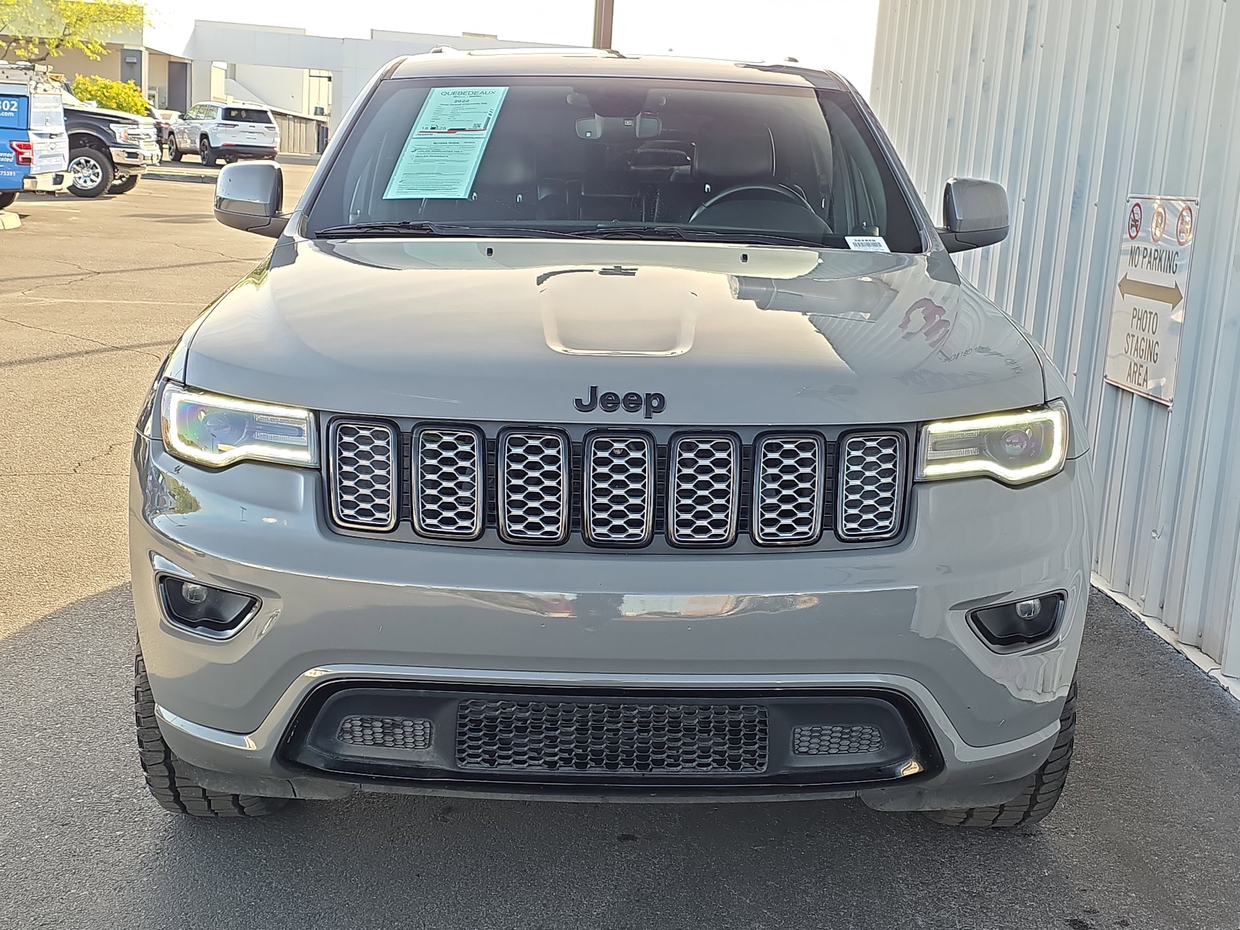 Used 2022 Jeep Grand Cherokee Laredo X image 2