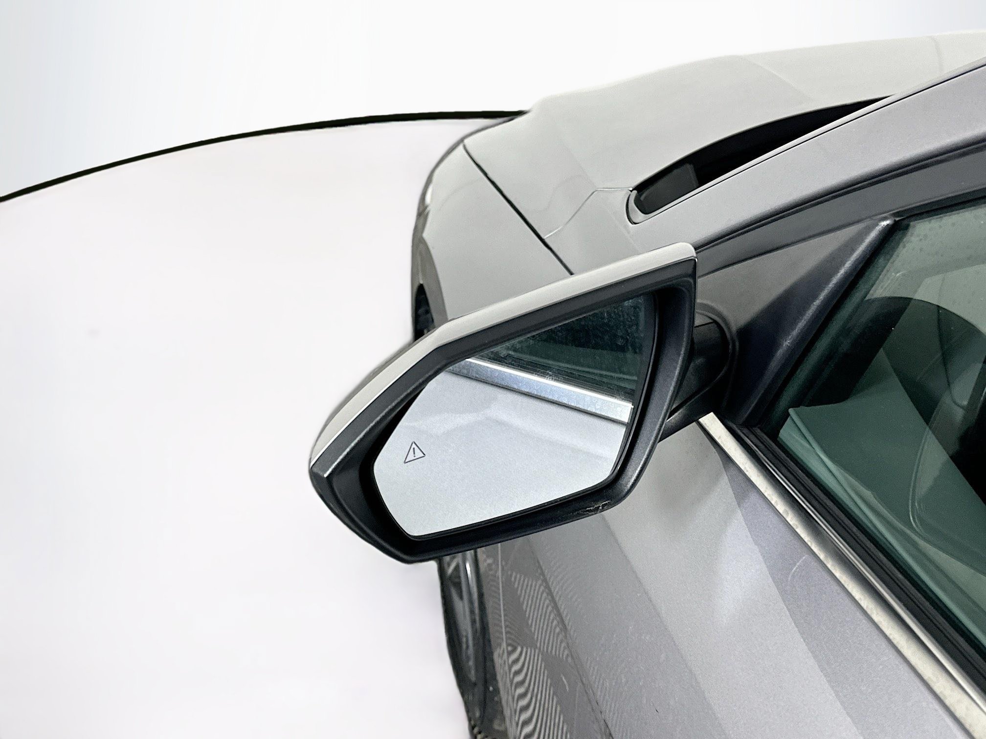 Used 2025 Hyundai Elantra SEL FWD image 16