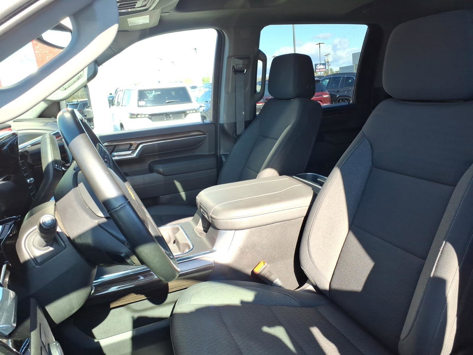 Used 2024 Chevrolet Silverado 2500 LT w/ All Star Edition AWD/4WD image 7