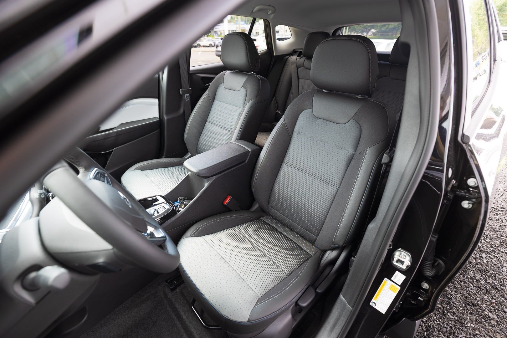 New 2026 Chevrolet Trax LT w/ Driver Confidence Package FWD image 48