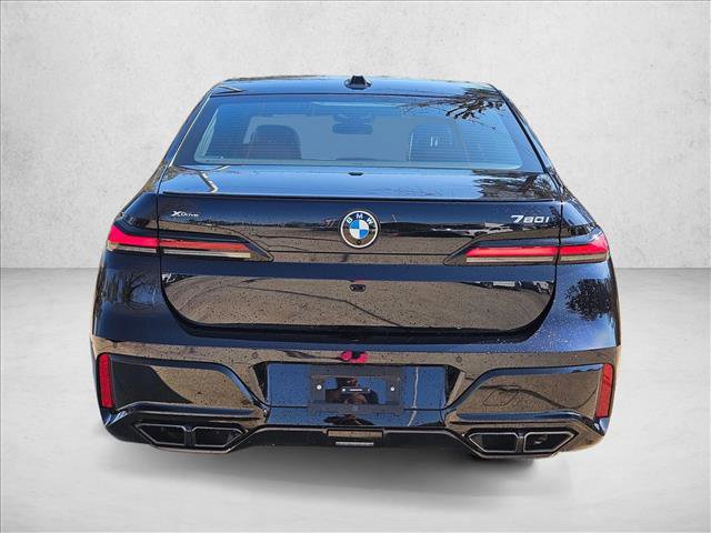 Used 2025 BMW 760i xDrive image 6