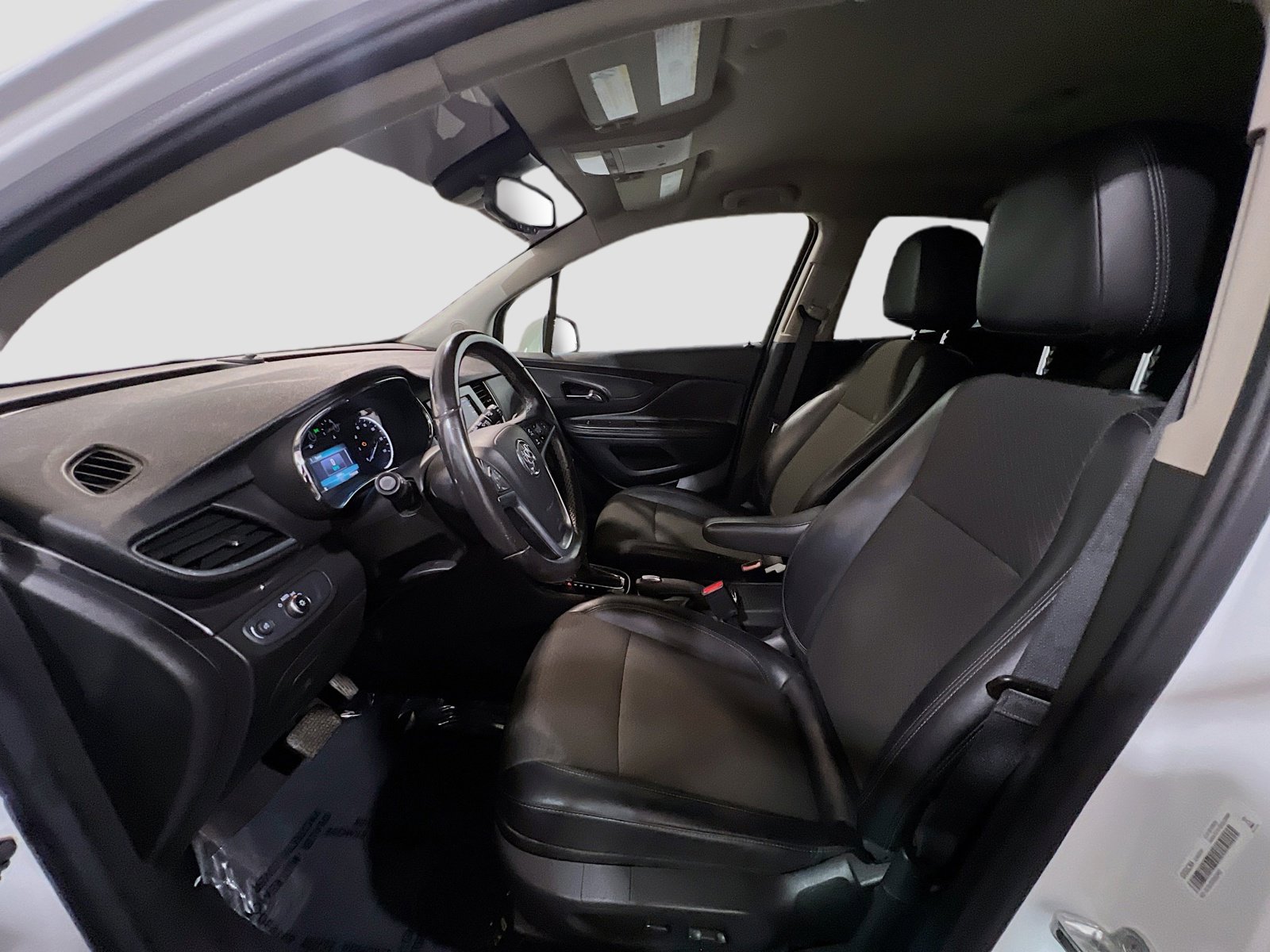 Used 2022 Buick Encore Preferred w/ Safety Package FWD image 13