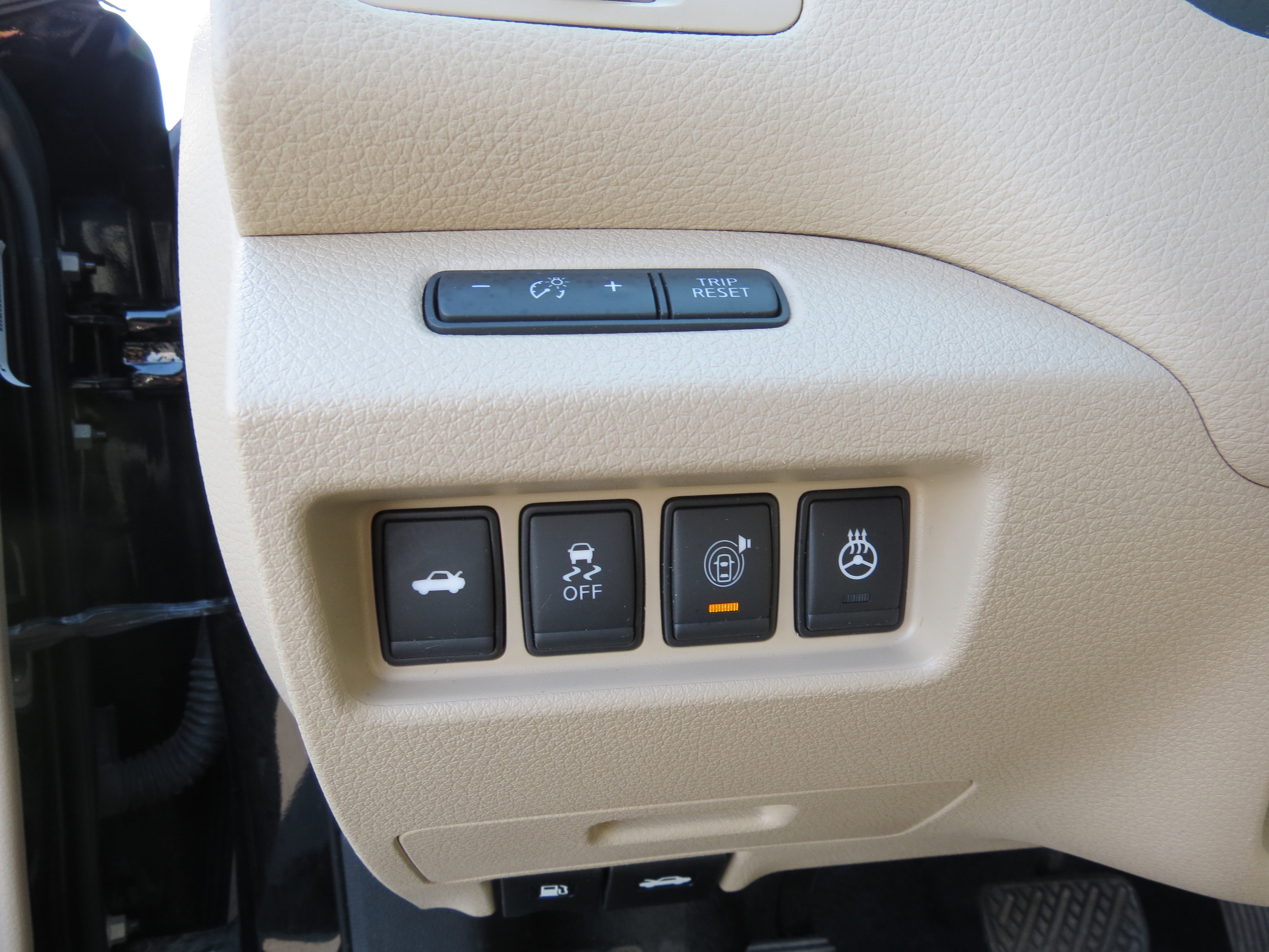 Used 2015 Nissan Altima 2.5 SV w/ Convenience Package image 17