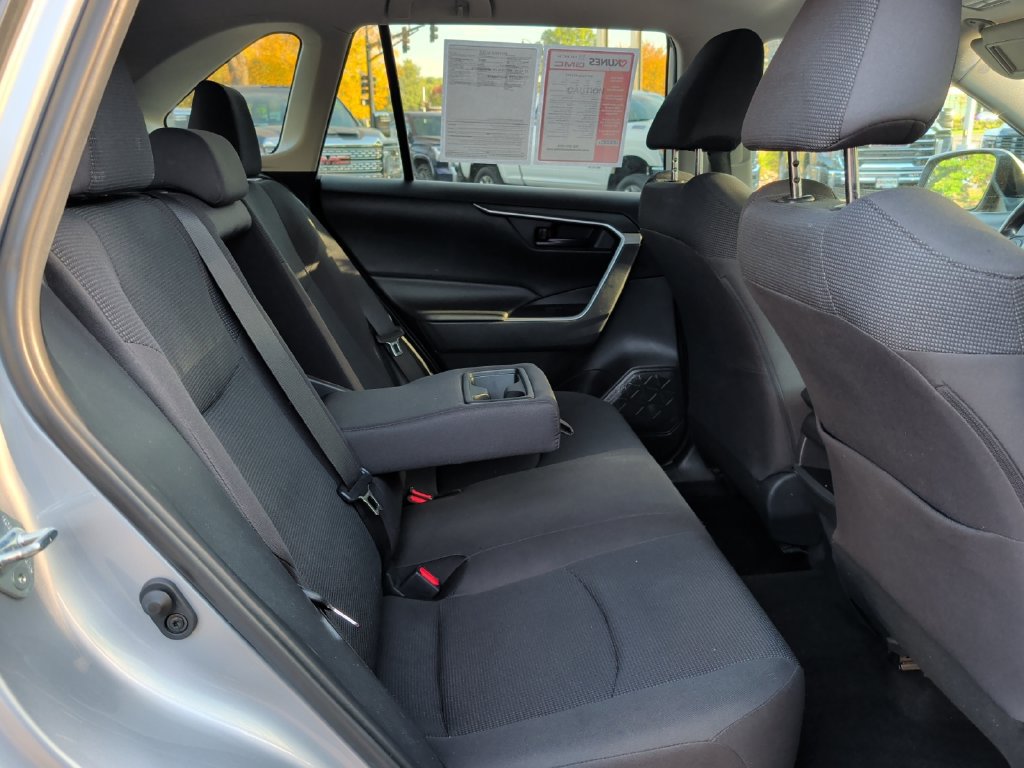 Used 2019 Toyota RAV4 LE w/ All Weather Liner Package AWD/4WD image 35
