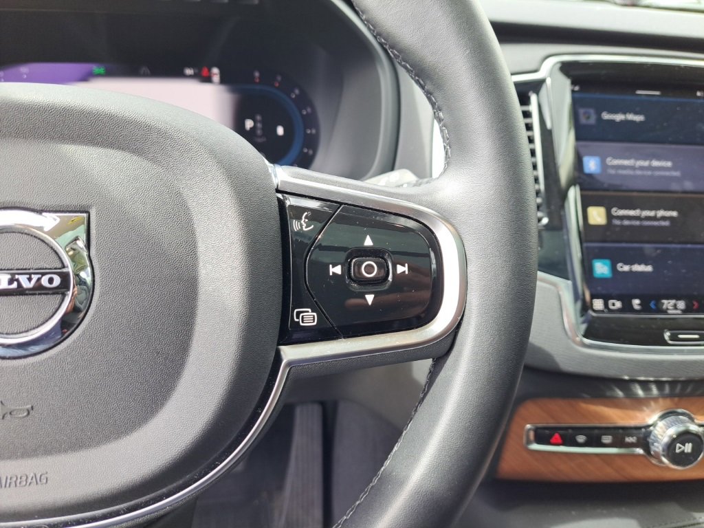 Used 2025 Volvo XC90 B5 Plus w/ Protection Package Premier image 19