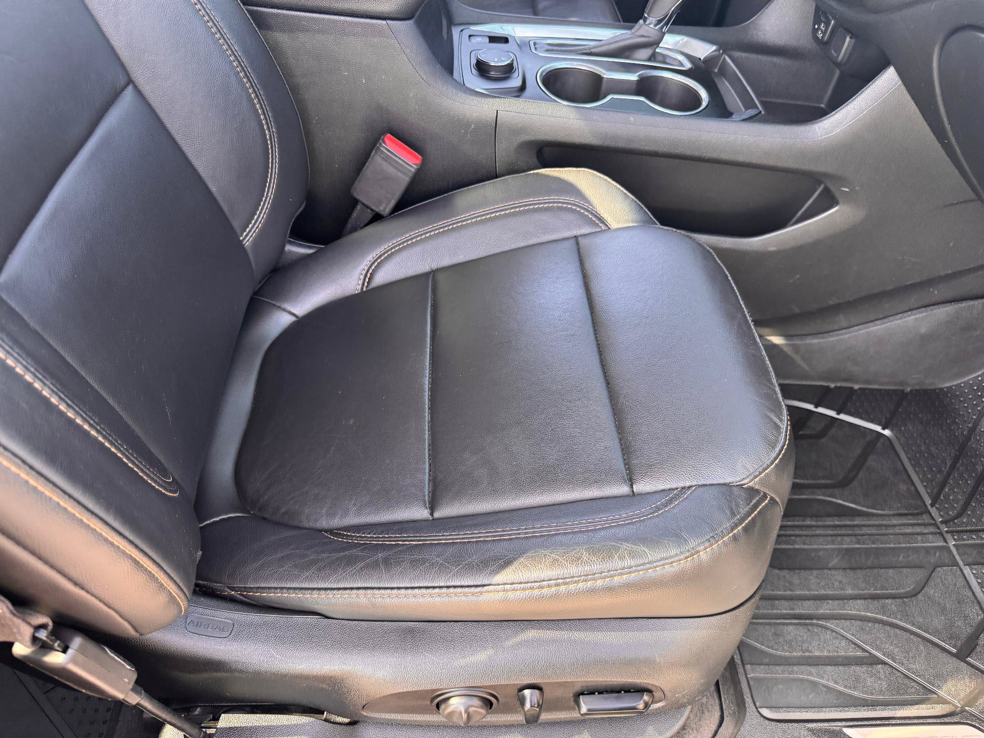 Used 2020 Chevrolet Traverse RS AWD/4WD image 21