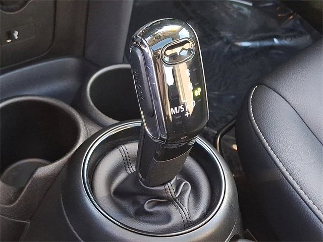 Used 2020 MINI Cooper 2-Door Hardtop image 15