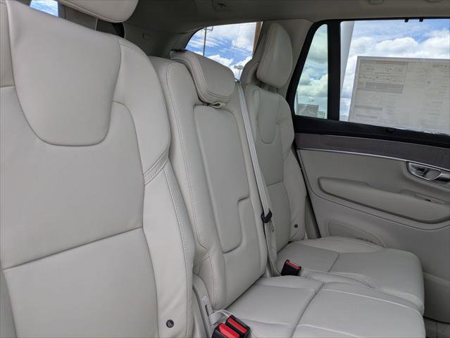 New 2026 Volvo XC90 T8 Ultra w/ Protection Package Premier image 13