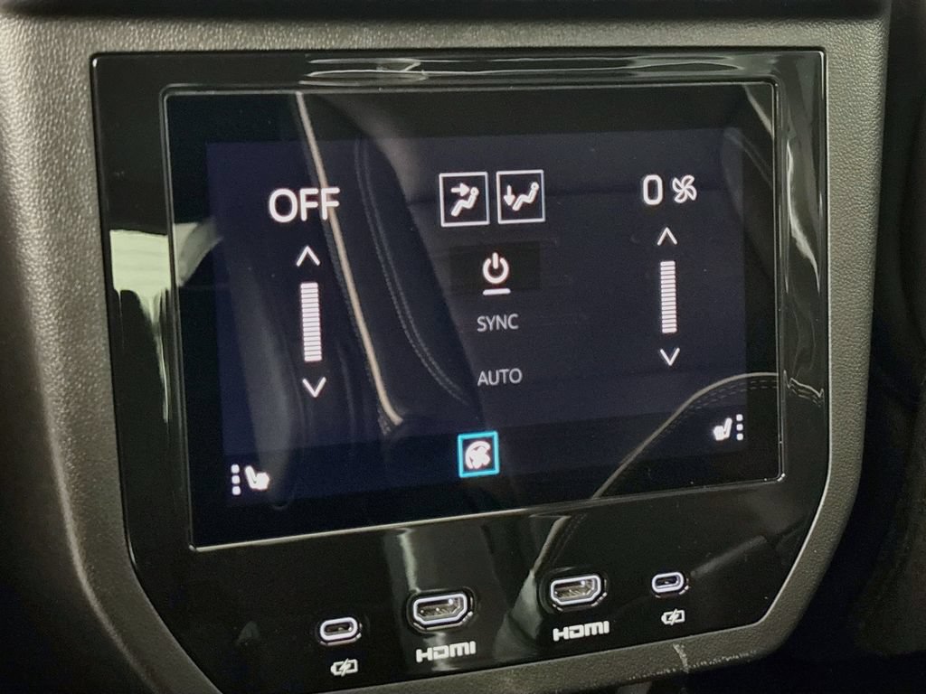 New 2026 GMC Yukon AT4 Ultimate AWD/4WD image 27