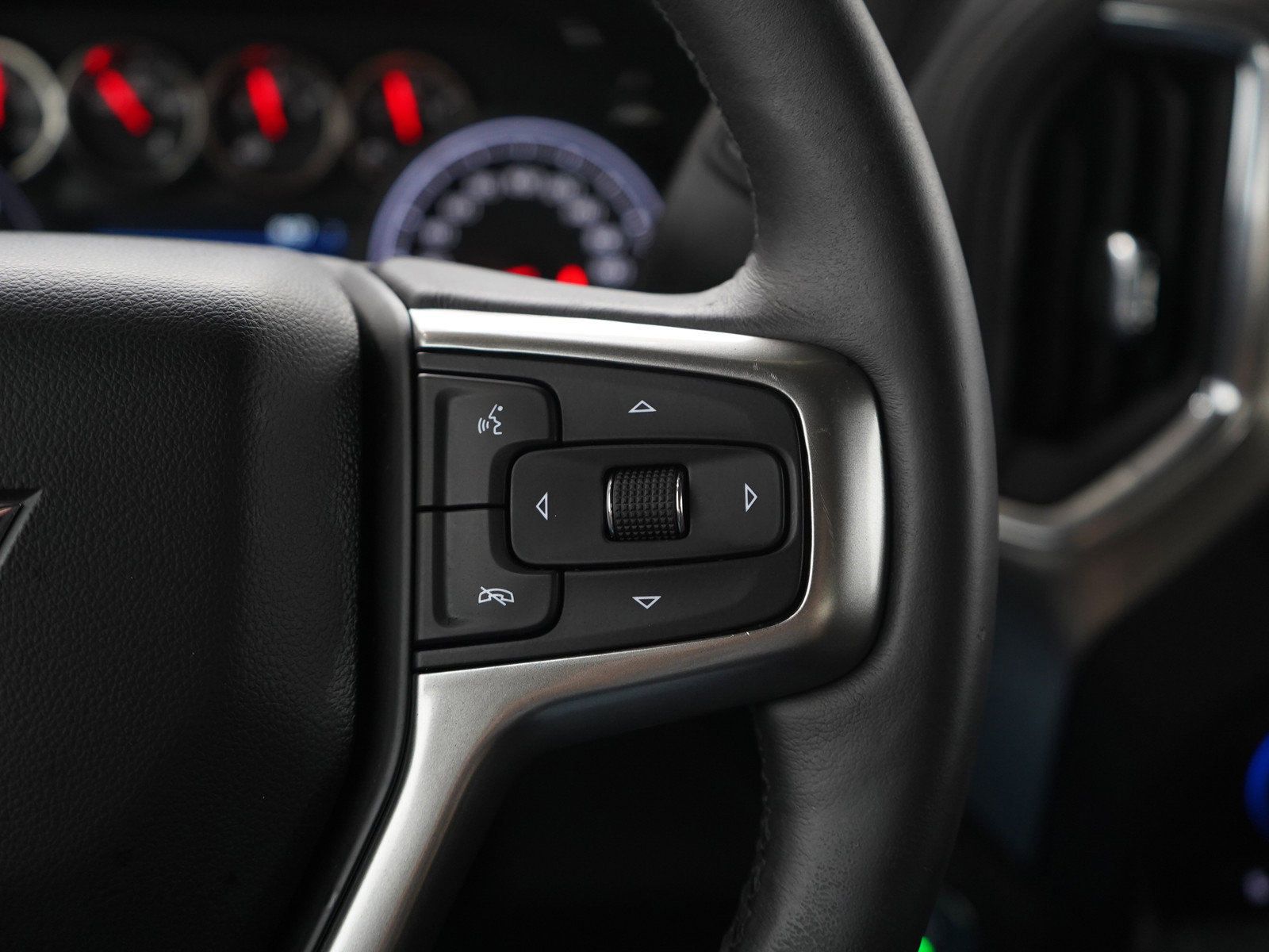 Used 2019 Chevrolet Silverado 1500 RST image 28