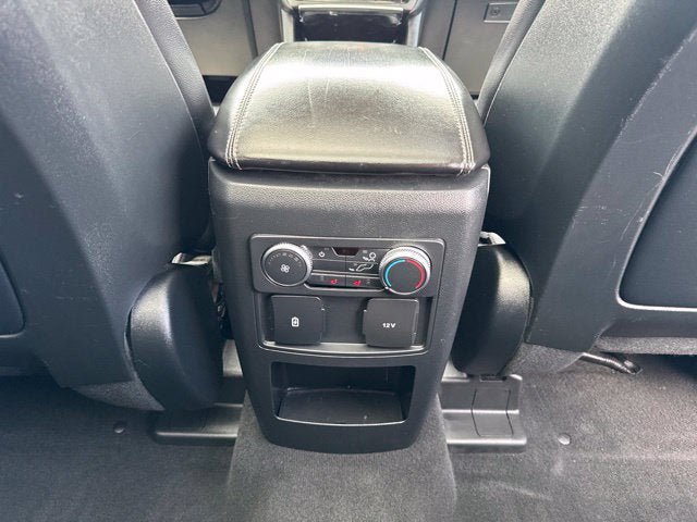 Used 2020 Ford Explorer XLT w/ Equipment Group 202A AWD/4WD image 26