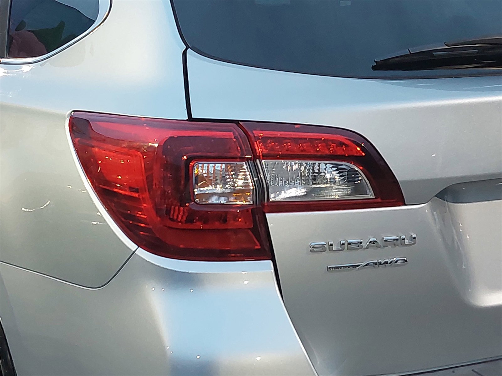 Used 2018 Subaru Outback 2.5i Limited image 35