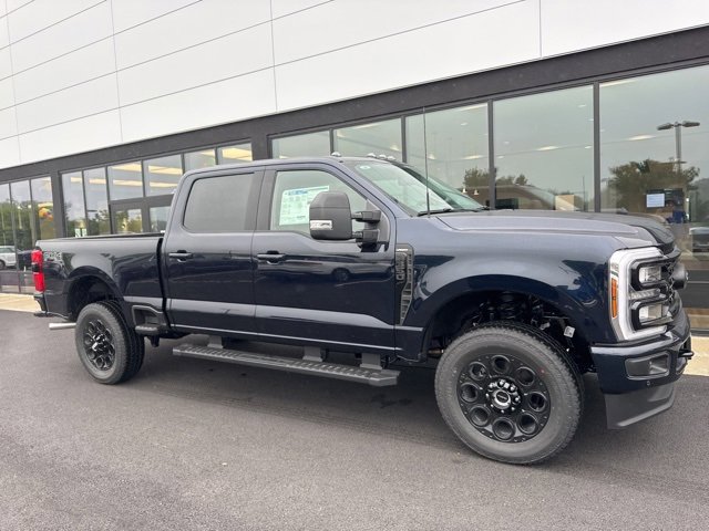 New 2025 Ford F350 Lariat w/ Lariat Ultimate Package