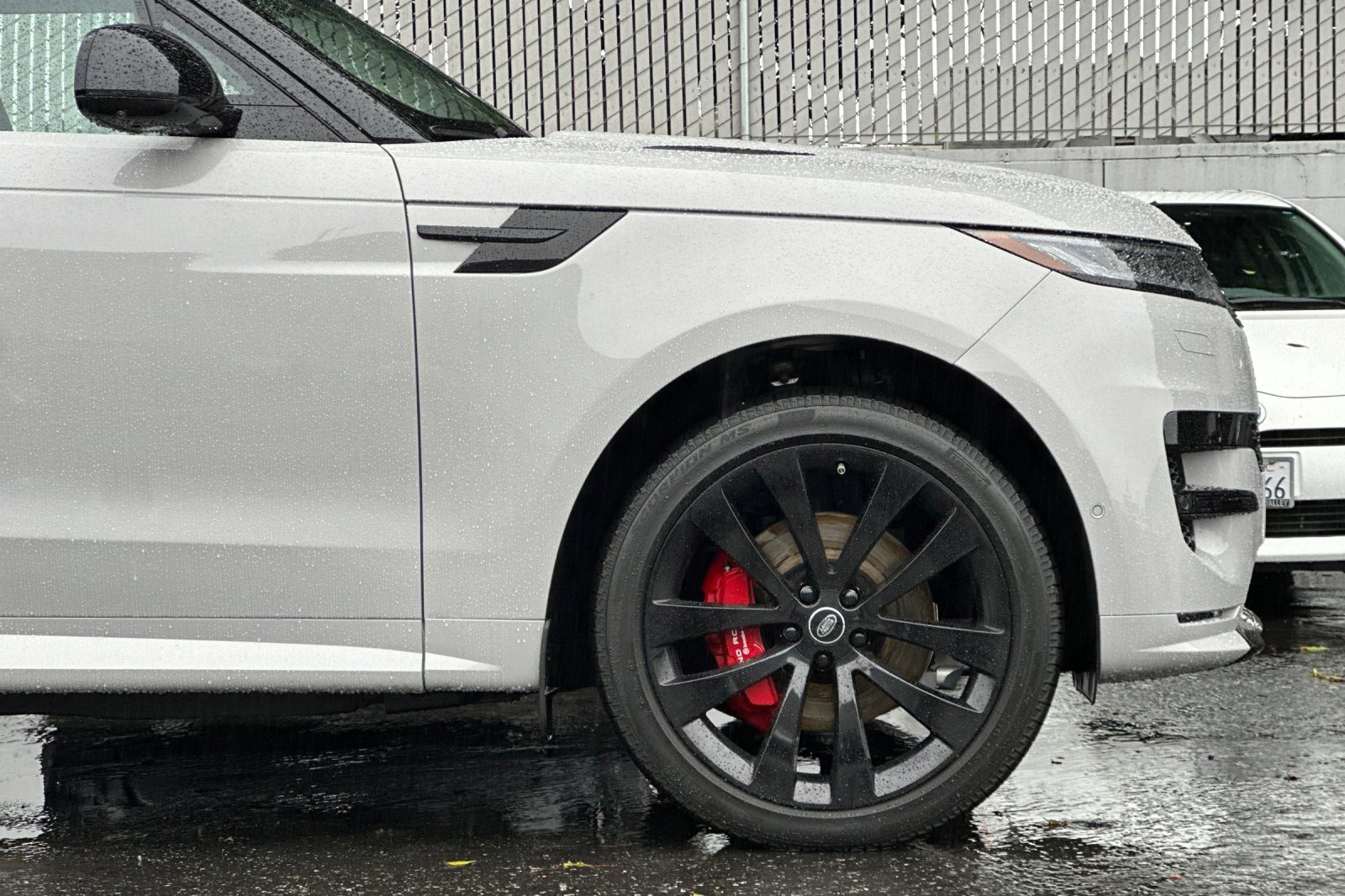 Used 2025 Land Rover Range Rover Sport Dynamic SE image 35