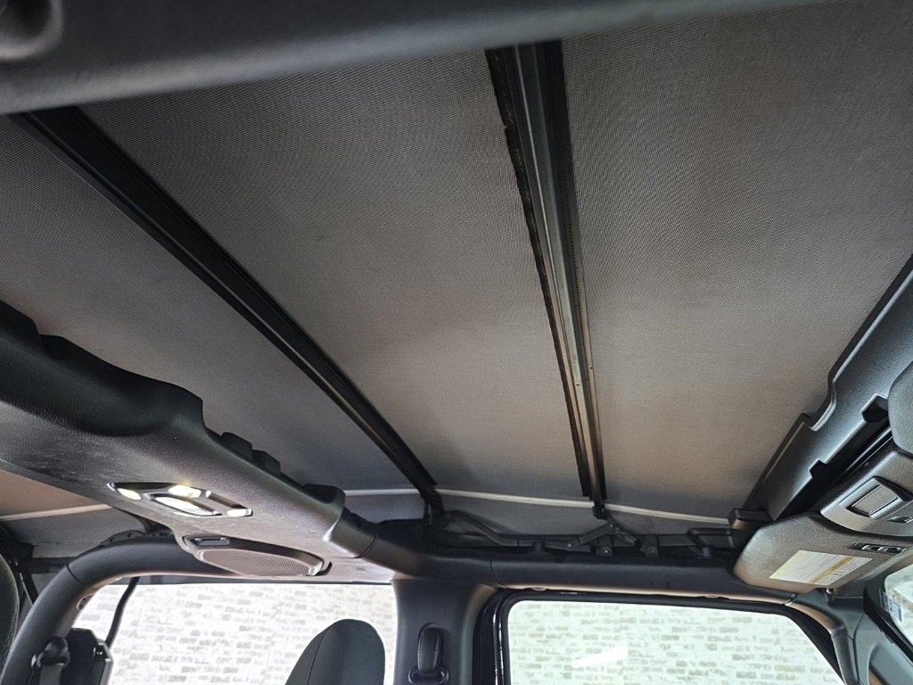 Used 2021 Jeep Wrangler Sport image 11