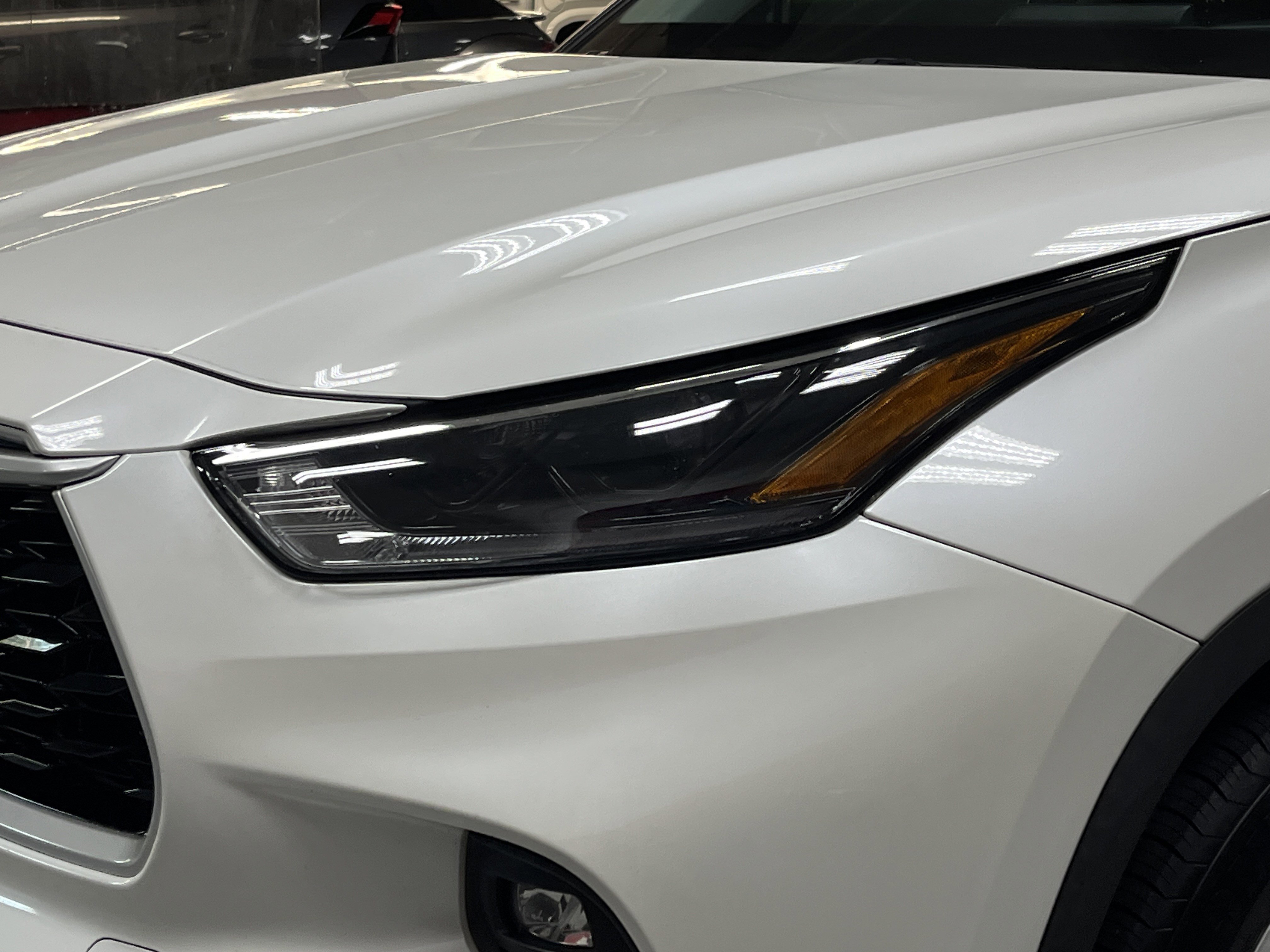 Used 2021 Toyota Highlander XLE image 6