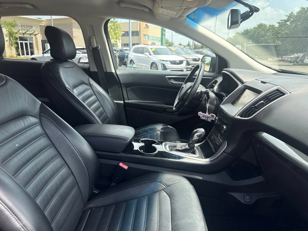 Used 2015 Ford Edge SEL w/ Equipment Group 201A FWD image 16