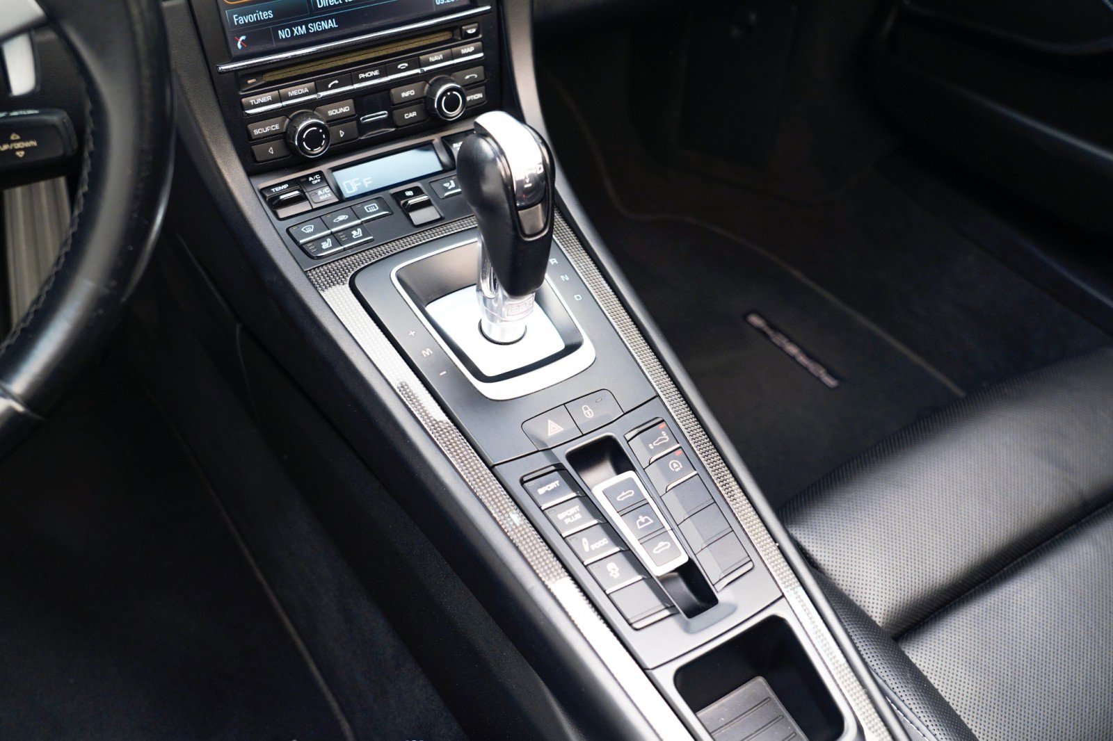 Certified 2015 Porsche 911 Turbo S AWD/4WD image 29