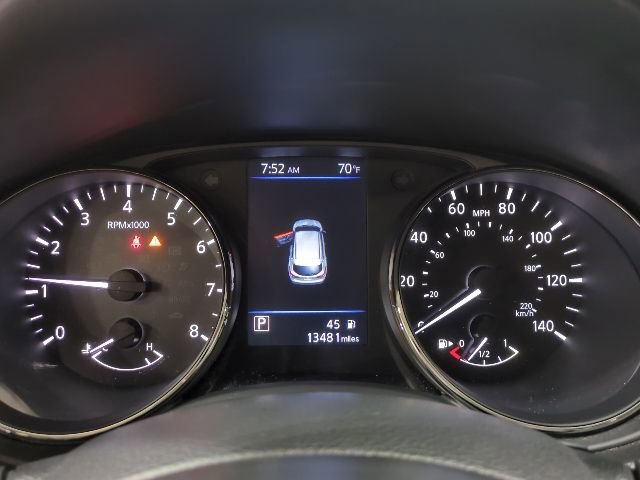 Used 2022 Nissan Rogue Sport SV image 6