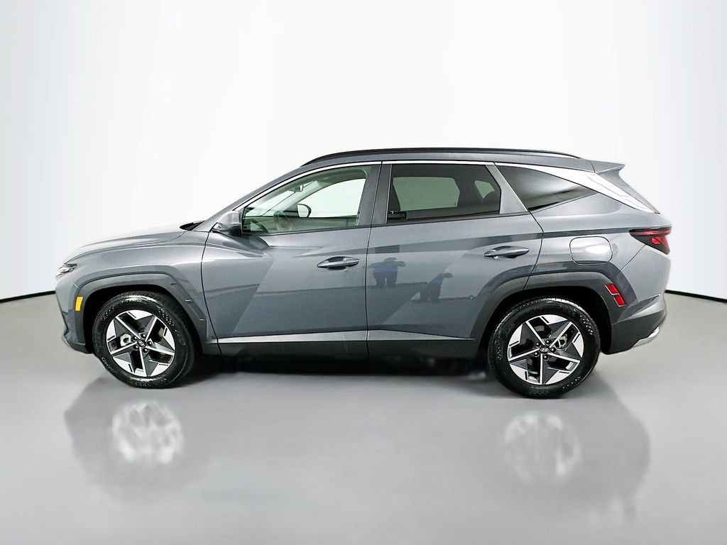 Certified 2025 Hyundai Tucson SEL FWD image 8
