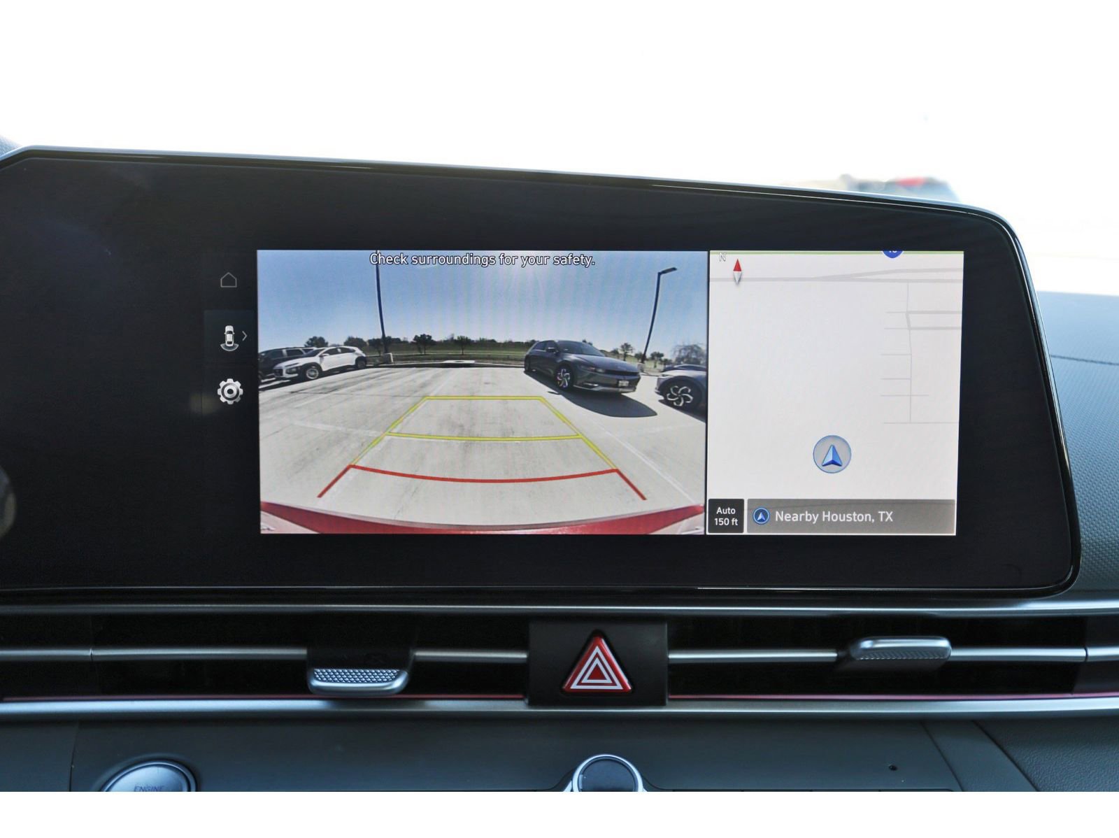 Certified 2024 Hyundai Elantra SEL image 25