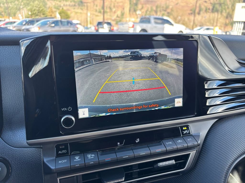 Used 2025 Toyota Camry SE image 20