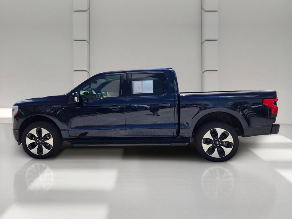 Used 2023 Ford F150 Lightning Platinum AWD/4WD image 9