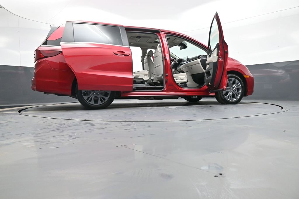 Certified 2025 Honda Odyssey Touring image 51