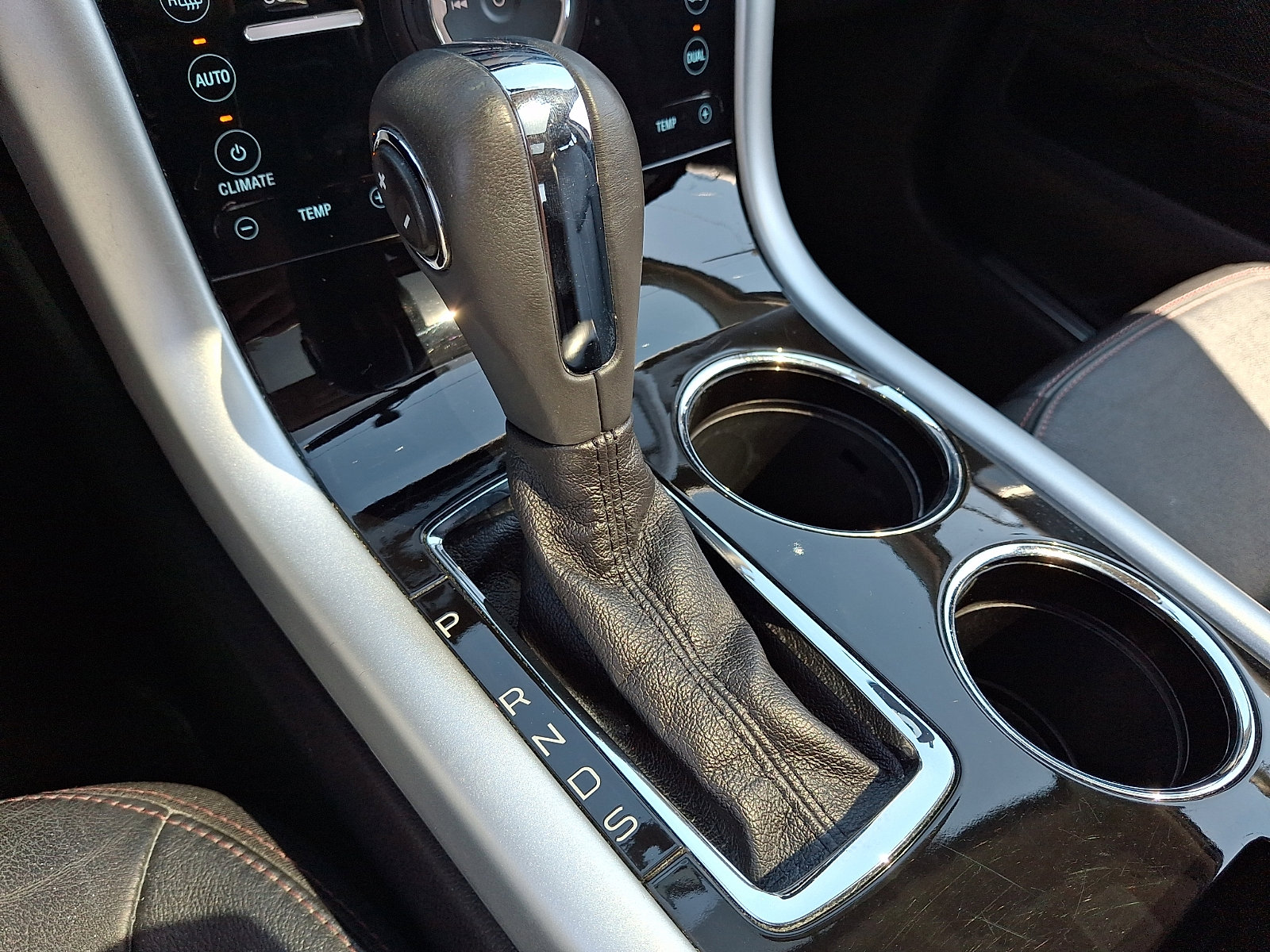 Used 2013 Ford Edge Limited AWD/4WD image 16