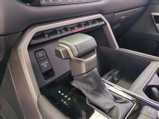 Used 2024 Toyota Tundra Limited AWD/4WD image 12