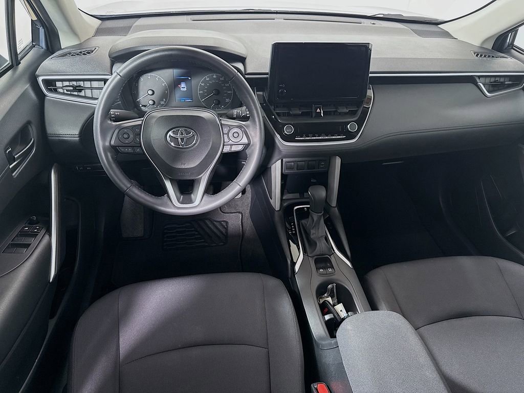 Used 2024 Toyota Corolla Cross LE image 21