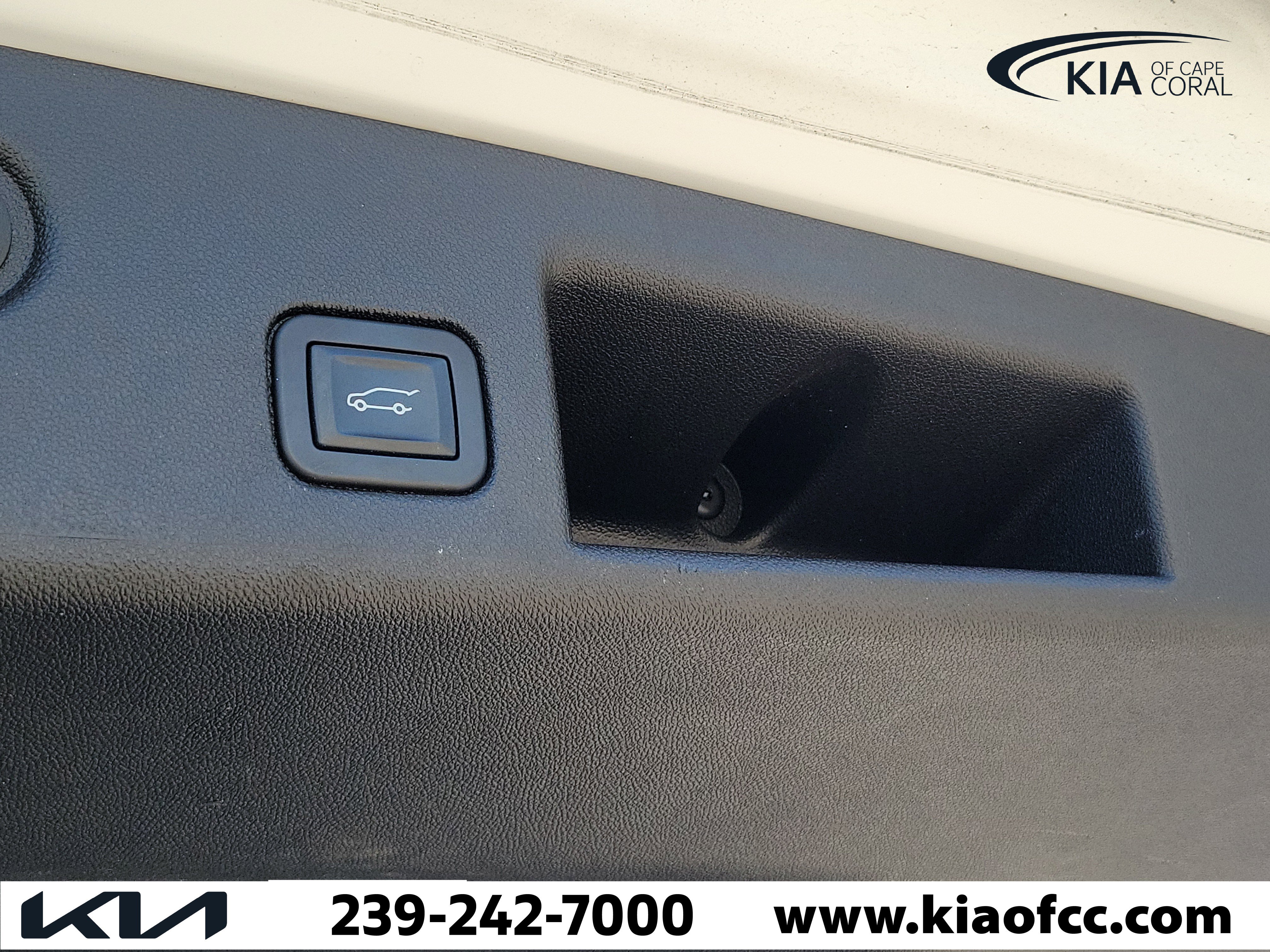 Used 2019 Chevrolet Equinox Premier FWD image 9