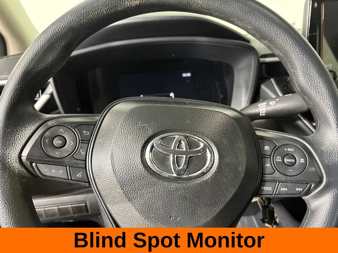 Used 2026 Toyota Corolla LE FWD image 14