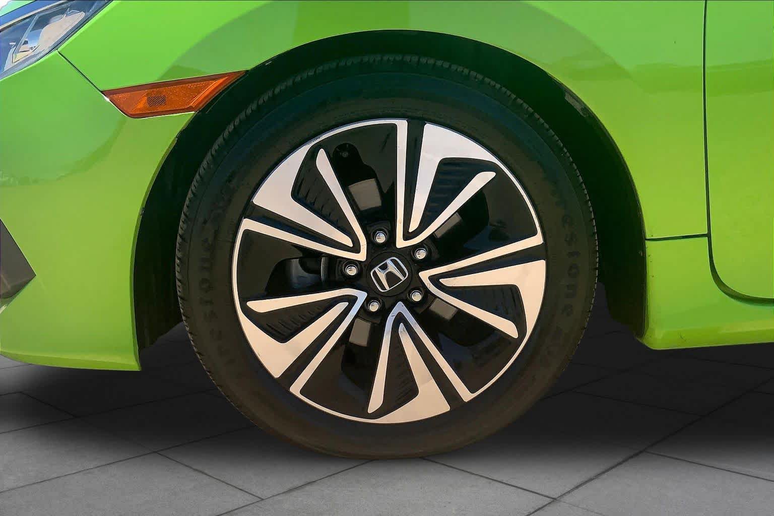 Used 2017 Honda Civic EX-T image 11