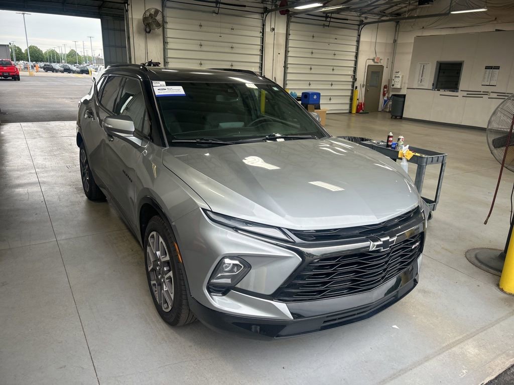 Used 2023 Chevrolet Blazer RS FWD image 7
