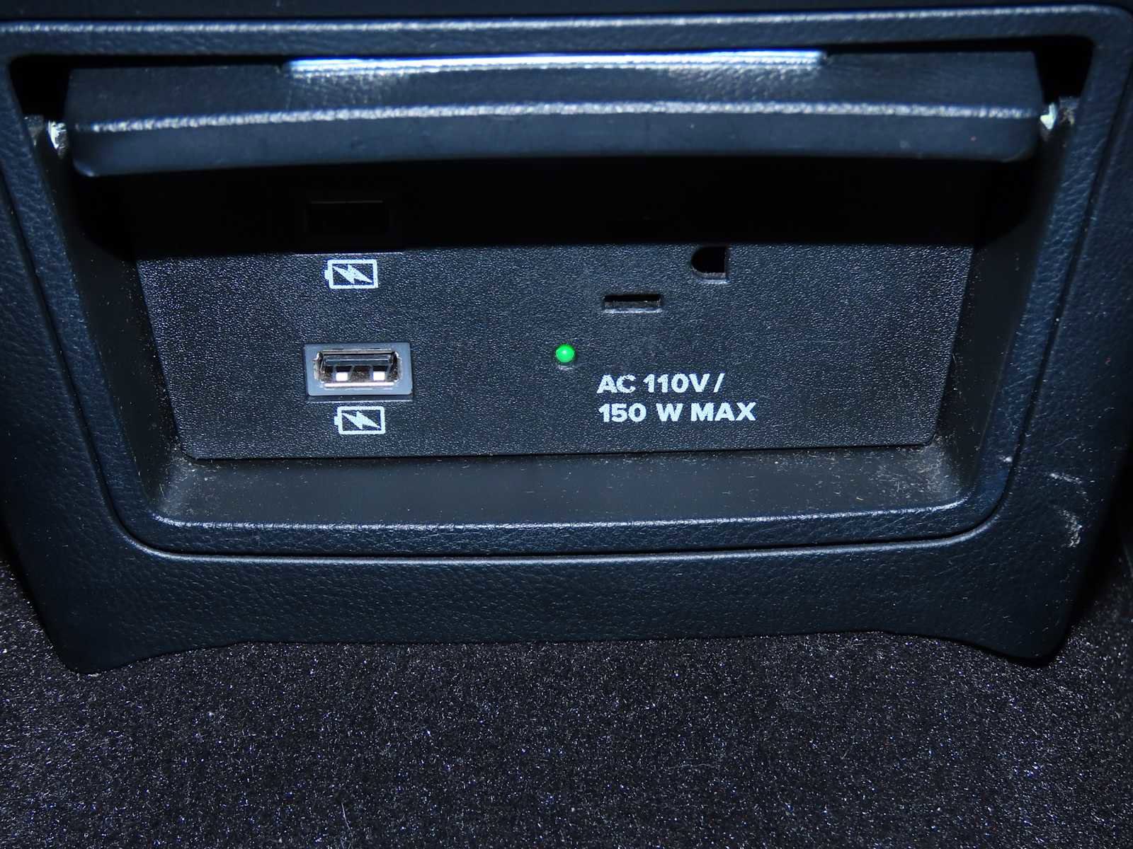 Used 2019 Lincoln Continental Select image 24