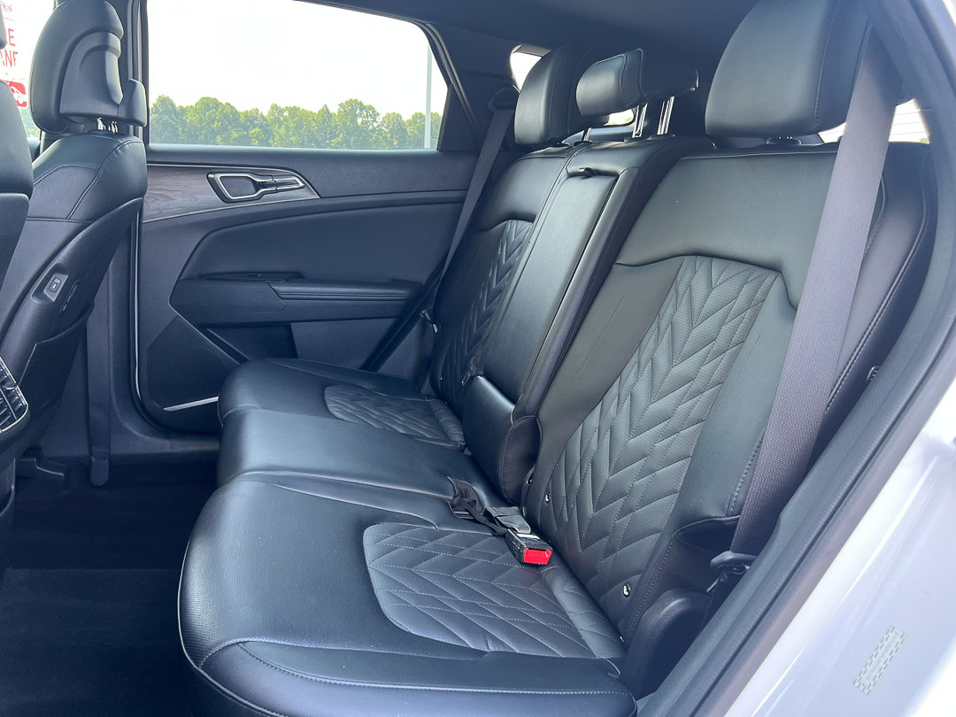 Used 2023 Kia Sportage X-Line w/ X-Line Premium Package AWD/4WD image 32