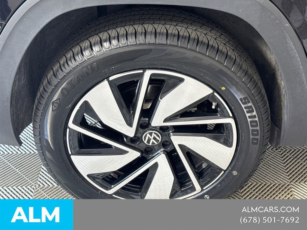 Used 2025 Volkswagen Atlas SE FWD image 21
