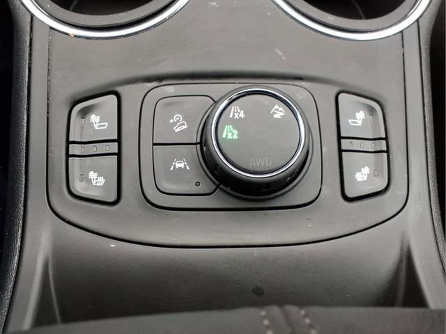 Used 2023 GMC Terrain SLT w/ LPO, Floor Liner Package image 19